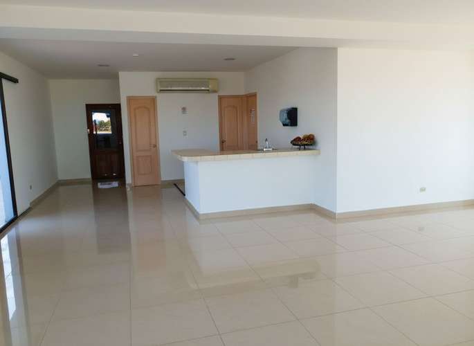Venta de Apartamento en San Francisco 3 REC C/U CON BANO 3 PARKINGS 185mtrs a $1,189xm2 - Imagen 17