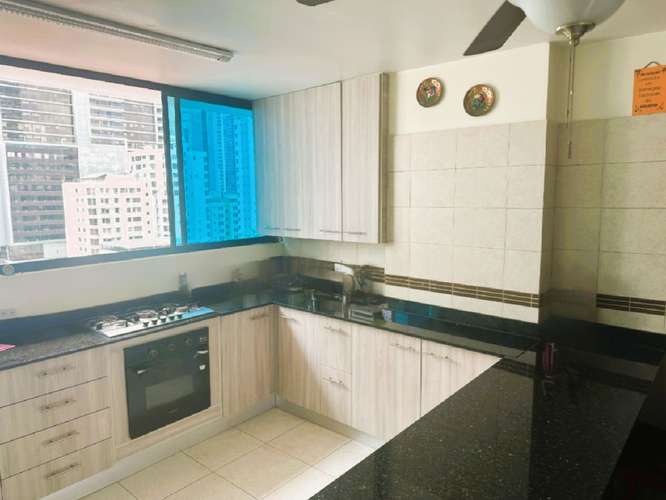Venta de Apartamento en San Francisco 3 REC C/U CON BANO 3 PARKINGS 185mtrs a $1,189xm2 - Imagen 3