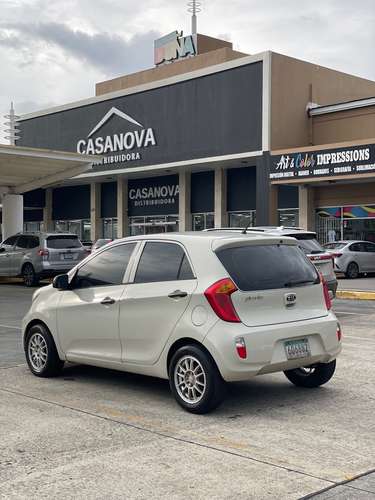 Kia Picanto 2013 automático | 70,000