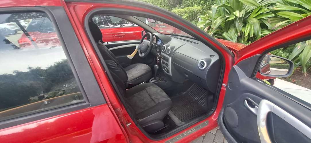 Se Vende Renault Sandero 2012 hatchback con Aire Acondicionado - Imagen 4