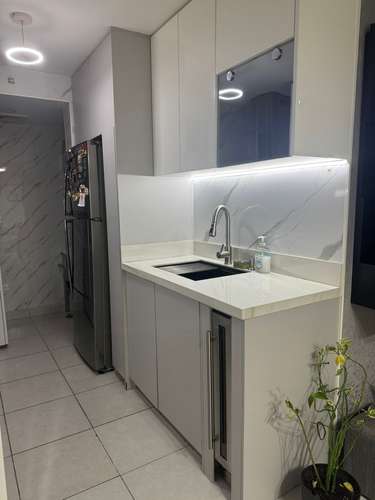 Alquilo cómodo apartamento totalmente amoblado. Listo para ocupar.