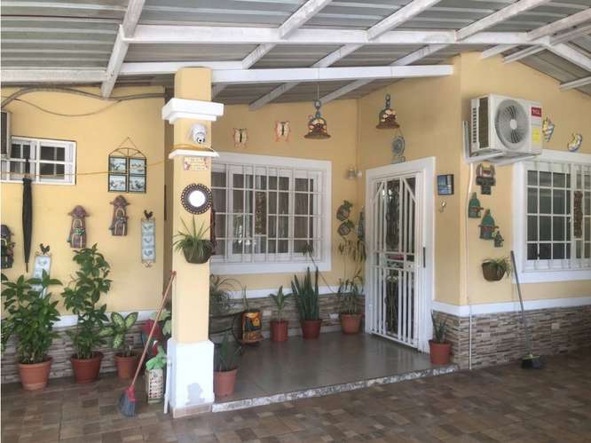 venta de Casas en Urbanización Praderas de San Lorenzo (Ke)