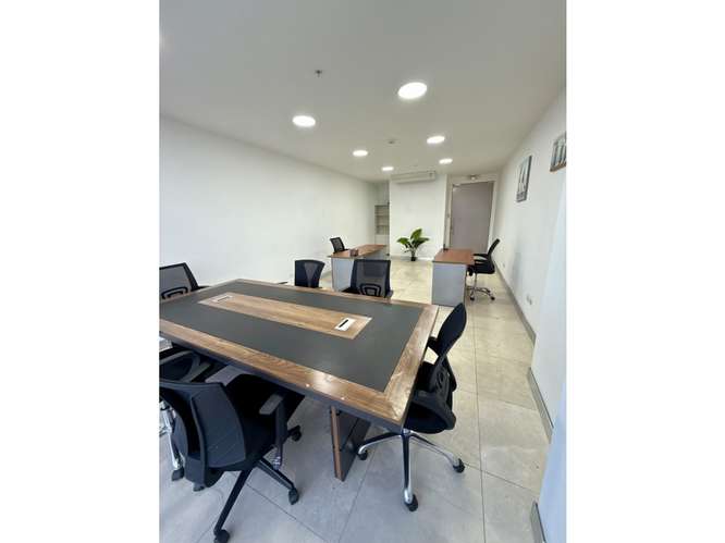 OFICINA AMOBLADA EN ALQUILER  – AV BALBOA | 50 M² | VISTA AL MAR (MZ) - Imagen 5