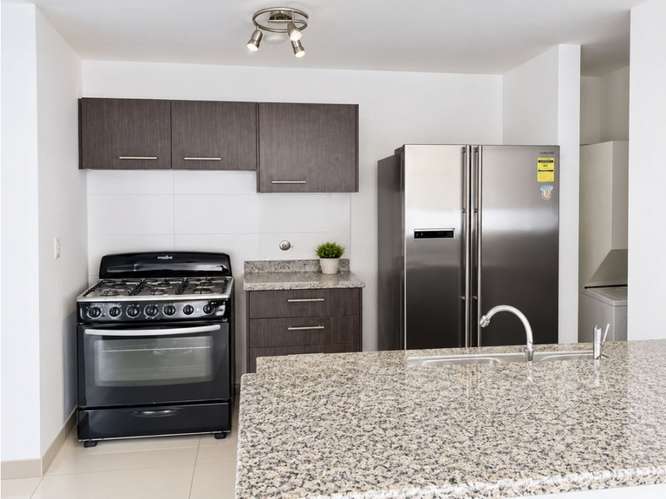 ALQUILER APARTAMENTO AMOBLADO 2R CERCA AVENIDA BALBOA | PH COLORES - Imagen 6