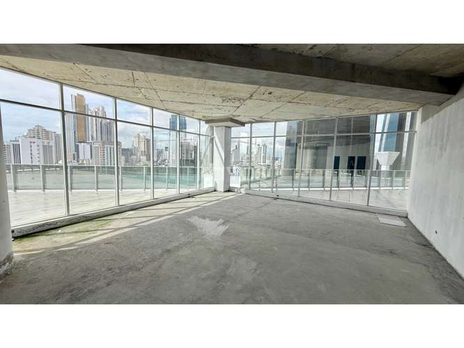 VENTA DE LOCAL COMERCIAL - PISO COMPLETO EN F&F TOWER ( EL TORNILLO) - Imagen 11