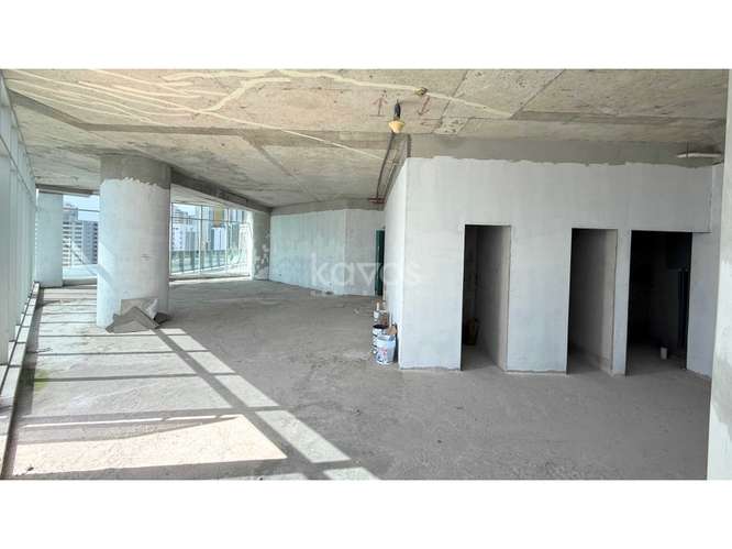 VENTA DE LOCAL COMERCIAL - PISO COMPLETO EN F&F TOWER ( EL TORNILLO) - Imagen 20