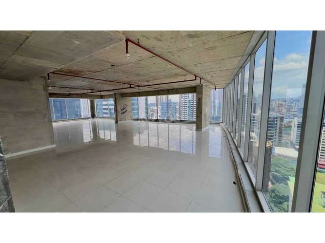 VENTA DE OFICINA EN CALLE 50 | SEMI-REMODELADA - Imagen 4