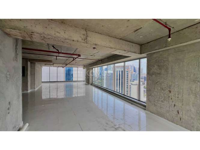 VENTA DE OFICINA EN CALLE 50 | SEMI-REMODELADA - Imagen 14