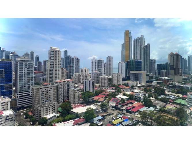 VENTA DE OFICINA EN CALLE 50 | SEMI-REMODELADA - Imagen 9