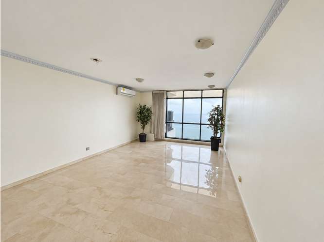VENDO APARTAMENTO AVENIDA BALBOA MIRAMAR