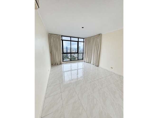 VENDO APARTAMENTO AVENIDA BALBOA MIRAMAR