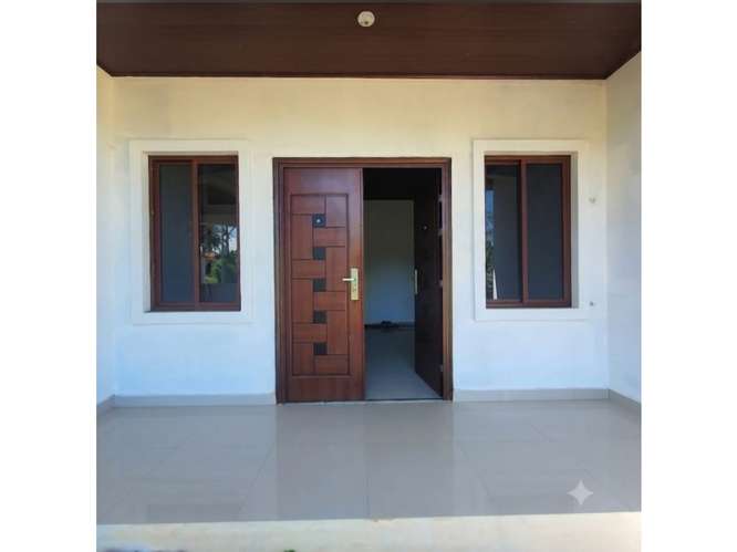 SE VENDE AMPLIA CASA VERAGUAS BARRIADA GUADALUPANA 570M 3 HABITACION