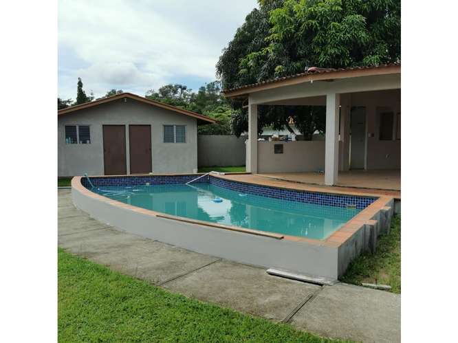 SE VENDE CASA 1000 M2 EN PACORA UTIVE CON PISCINA Y BALCON - Imagen 2