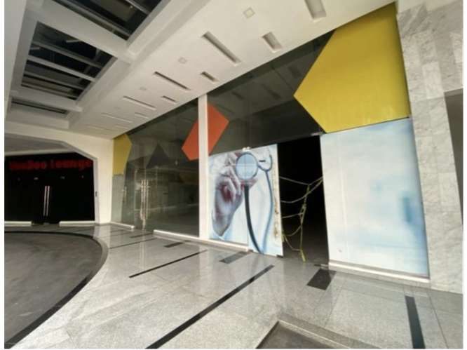 SE ALQUILA LOCAL COMERCIAL 217M VIA BRASIL CITY MALL EN PLANTA BAJA