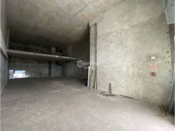 SE ALQUILA LOCAL COMERCIAL 217M VIA BRASIL CITY MALL EN PLANTA BAJA