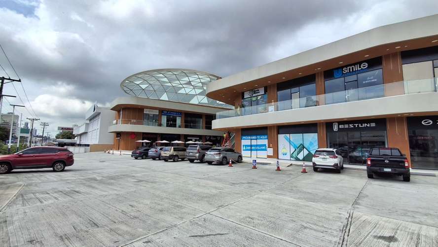 Panama Plaza. Local 1010mts ideal para tienda ancla $26,747.41 - Imagen 2