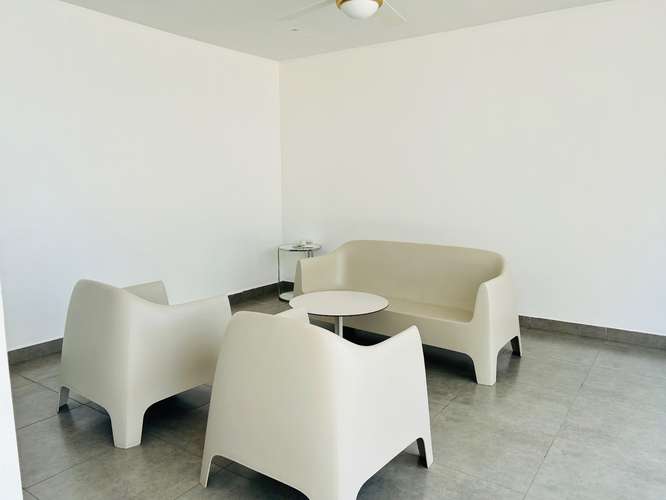 PH Bahía del Golf: apartamento amueblado de 98 m² con balcón y vista a las montañas en Coco del Mar - Imagen 11