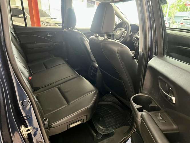 2019 Honda Ridgeline AWD Solo 105,000 kms Automatica - Imagen 3