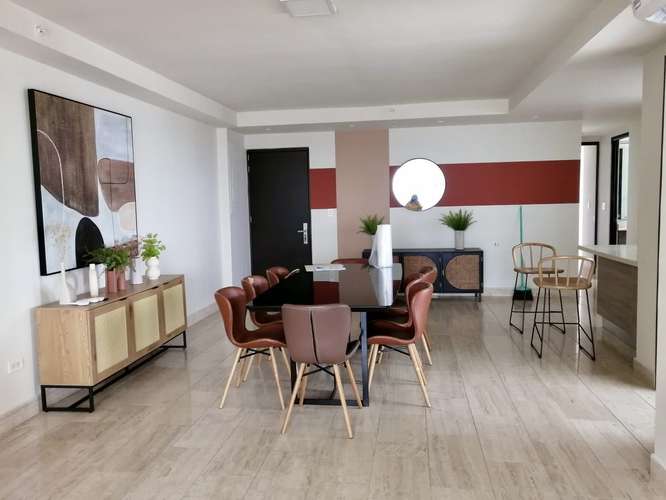 Alquiler de apartamento en Costa del Ests - Ph The Regent