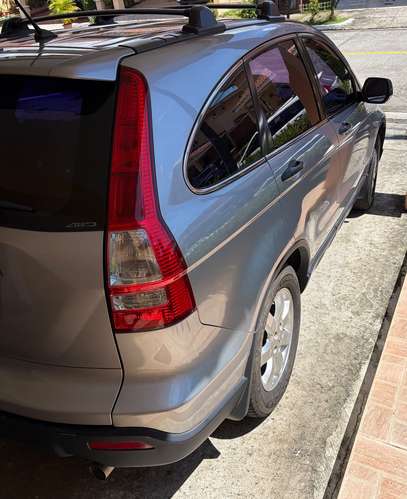 Honda CR-V 2007 auto familiar, un solo dueño - Imagen 3