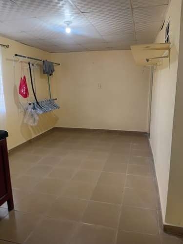 Se alquila casa amplia, en urbanización Nuevo - Imagen 8