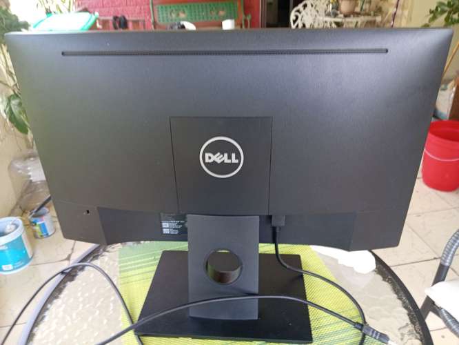 SE VENDE MONITOR DELL 23.8 pulgadas  y bomba de piscina - Imagen 2