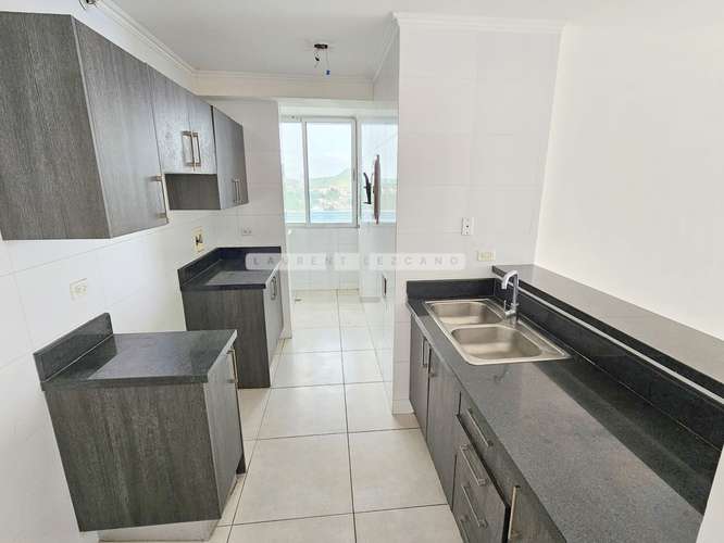 Vendo Apartamento en PH Sky Point de 3 habitaciones 2 parkings. Haga una oferta - Imagen 5