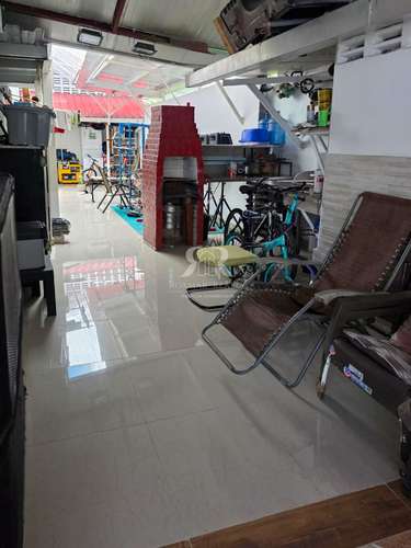 Casa en esquina en Chanis con paneles solares y anexo independiente - Imagen 5