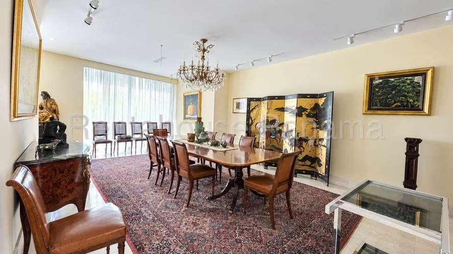 Alquiler de Apartamento de Lujo Amoblado en Costa del Este | 4 Recámaras 26YCG2200 - Imagen 2