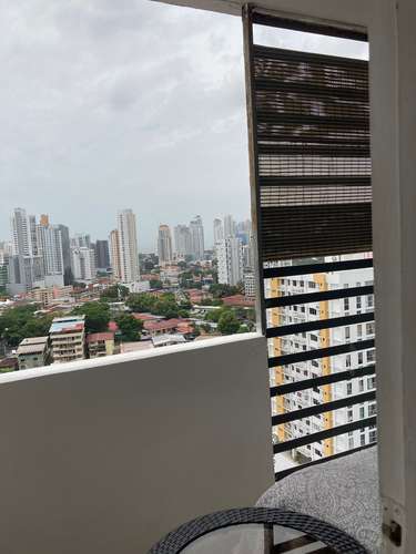 APARTAMENTO para la VENTA en la Vía España, PH Plaza Valencia A PASOS DEL METRO
