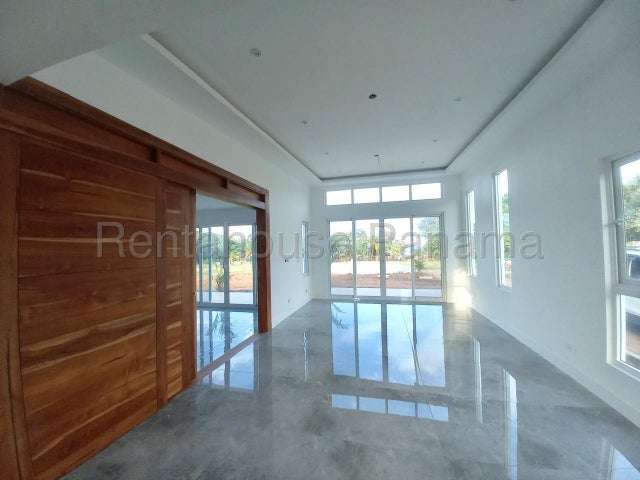 Casa en Venta a estrenar en Pedasi Playa El Toro | Con pozo de Agua y Paneles Solares 26YCG2053 - Imagen 6