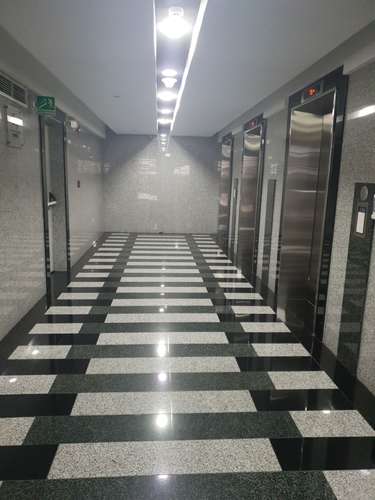 ALQUILO OFICINA EJECUTIVA AMOBLADA DE 188 M² EN F&F TOWER, CALLE 50 | VISTA AL MAR, BALCÓN Y 3 ESTACIONAMIENTOS - Imagen 17