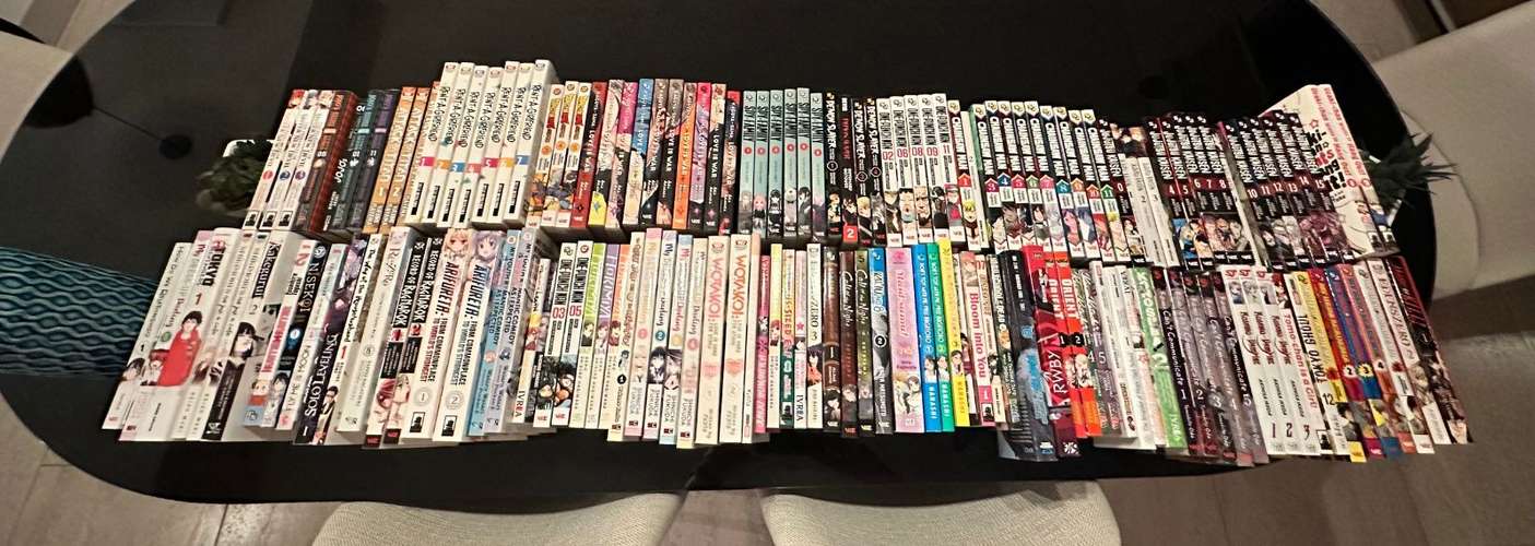 Colección de manga, aprox. 145 tomos: Jujutsu Kaisen, Chainsaw Man, Spy x Family y más
