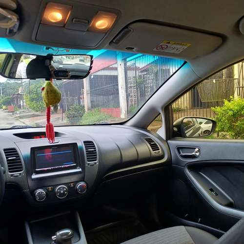 Vendo Kia Cerato 2015 - Imagen 5