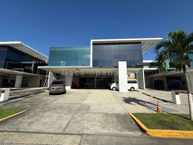 Vendo Galeras A y B en Panama Viejo Business Center, Parque Lefevre