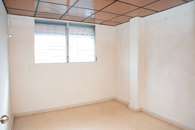 APARTAMENTO CENTRICO EN CIUDAD DE PANAMA CERCA DE ESCUELAS, SUPERMERCADOS, CLINICAS Y PARADAS DEL BUS Y METRO - Imagen 13