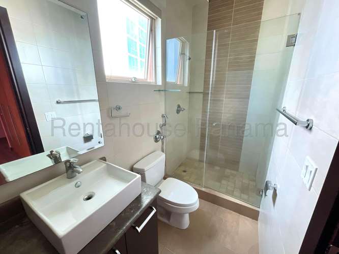 Apartamento en Venta en Punta Pacífica. PACIFIC POINT | 2 Parkigs y Depósito