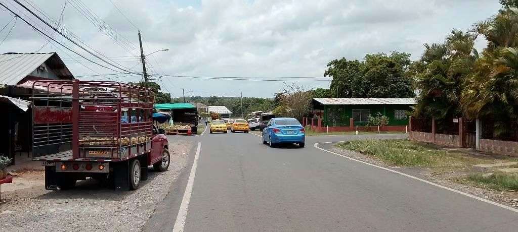 SE VENDE LOTE COMERCIAL  CHORRERA CERCA AL MERCADO  - Imagen 4