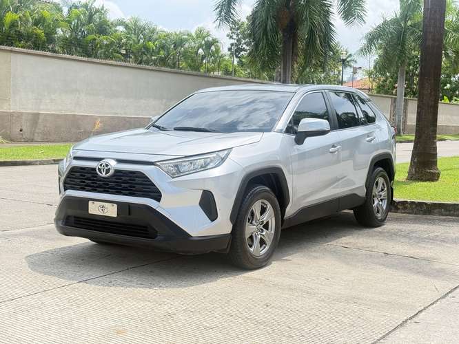 Toyota Rav4 2021 a solo $18,500