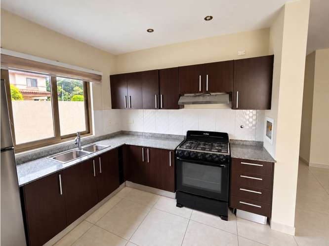 Casa en Esquina en Woodlands, Panamá Pacífico - Imagen 4
