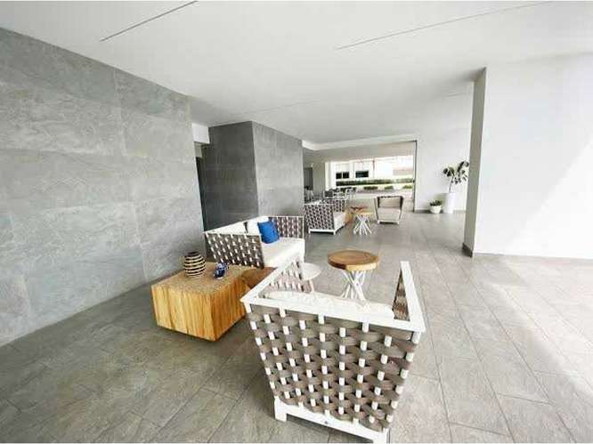 VENTA DE EXCLUSIVO APARTAMENTO EN BELLA VISTA - Imagen 17