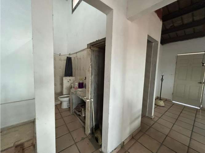 SE VENDE CASA CON GALERA 1200M EN JUAN DIAZ URB. SAN FERNANDO - Imagen 15