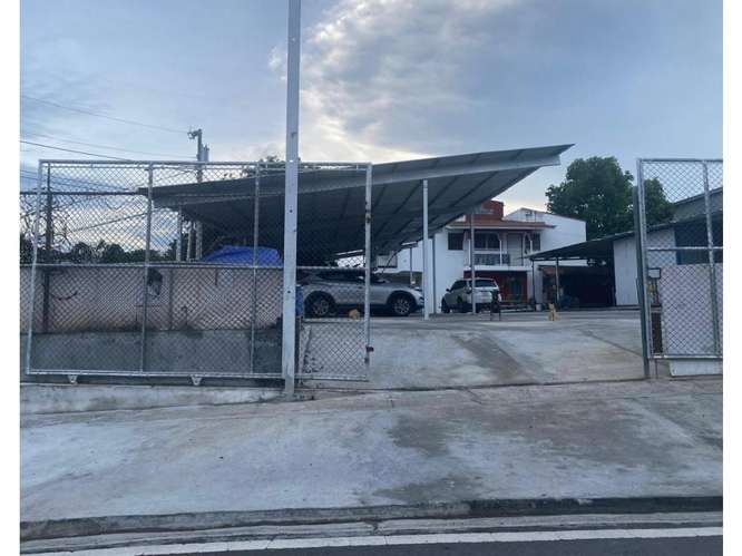 JUAN DIAZ / URB. SAN FERNANDO / 1200M / GALERA / PARA INVERSION