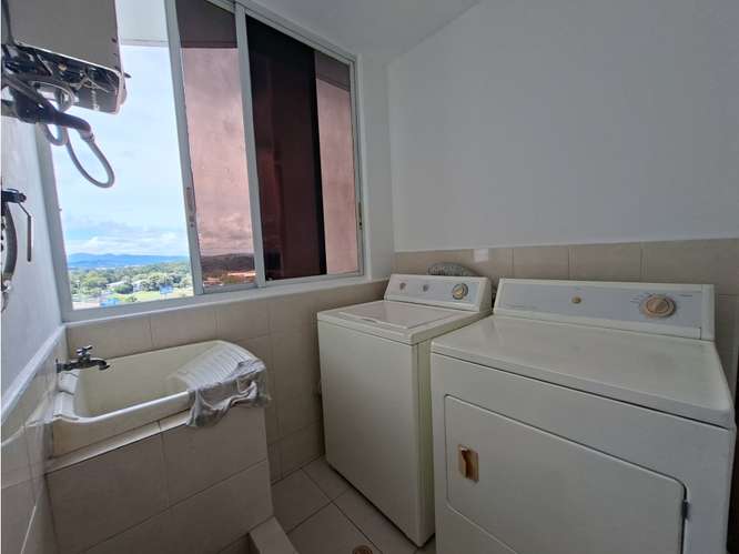 EL CANGREJO / MONT ROYALE / 130M / 3 HABITACIONES / BALCON / AMOBLADO - Imagen 9