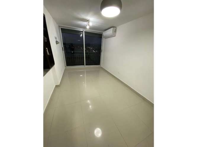 JUAN DIAZ / LOS PUEBLOS TOWERS / 64 M2 / 2 HABITACIONES / BALCON - Imagen 2