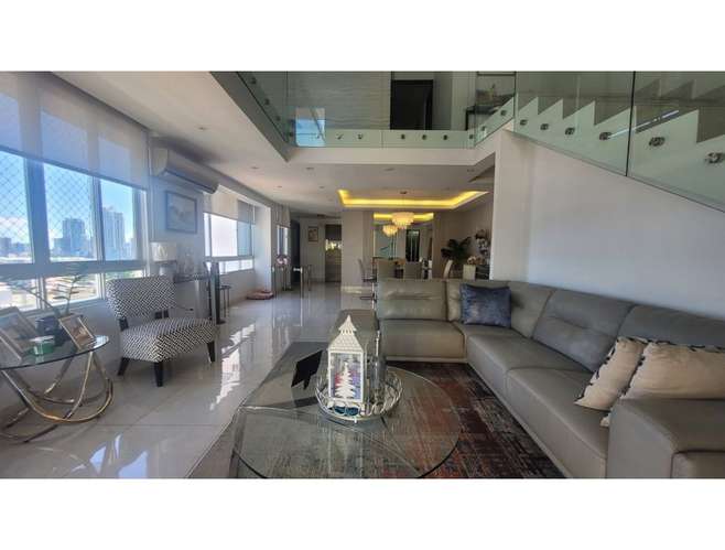 Espectacular Junior Penthouse  Alquiler Doble Altura - San Francisco VY - Imagen 3