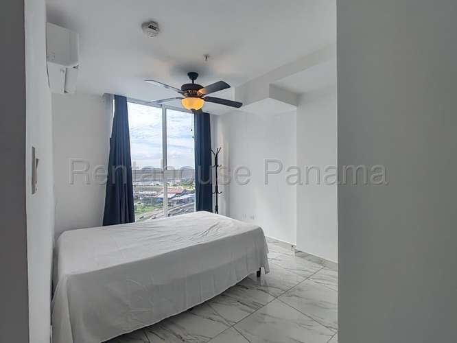 Venta de Apartamento Amoblado en Avenida Balboa Ph The Sands EC