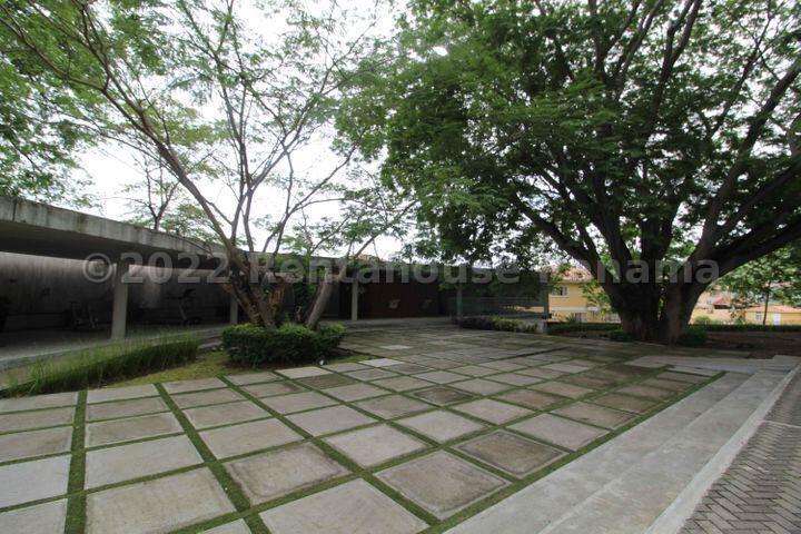 Alquiler de Apartamento Amoblado en PH Condado Country Club Condado del Rey| 113.82 m², 27GP3015