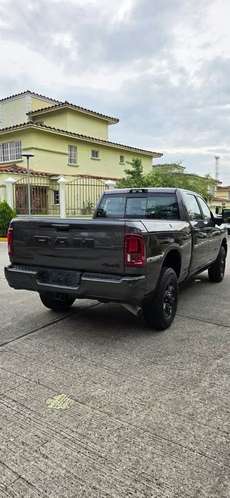 RAM 2500 DEL 2025 COMO NUEVO  - Imagen 2