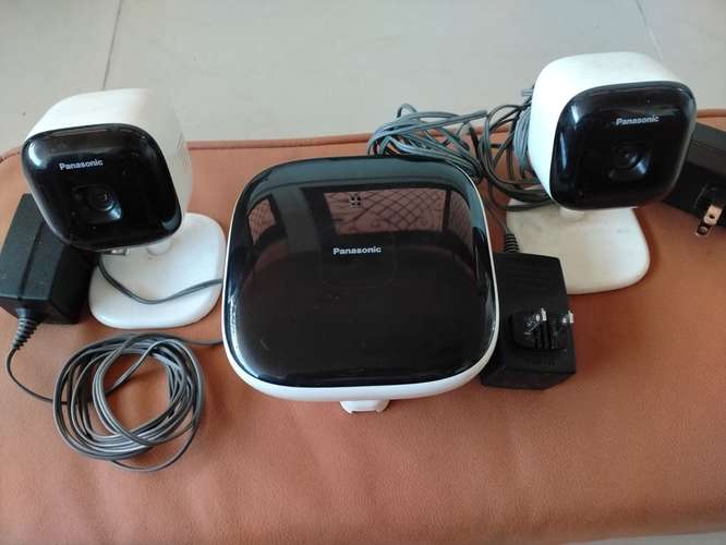  Sistema de Cámaras de Seguridad Panasonic Smart Home KX-HN6002
